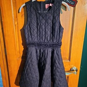 Elegant Black Textured Midi Dress, Size Small